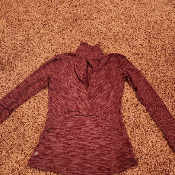 Lululemon - Picture 3 of 4